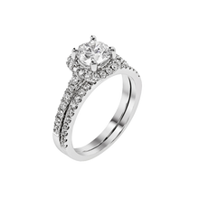 Cargar imagen en el visor de la galería, Ring in Silver With Diamonds
